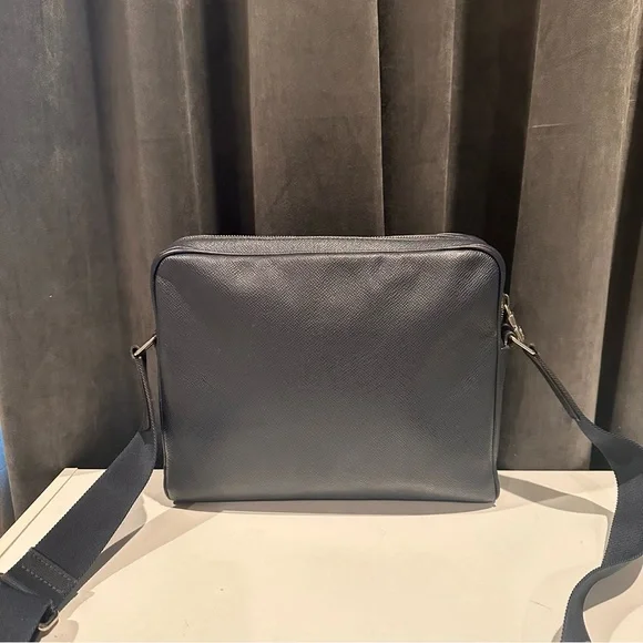 Louis Vuitton Alex Messenger PM Tiaga Leather - Picture 7 of 12